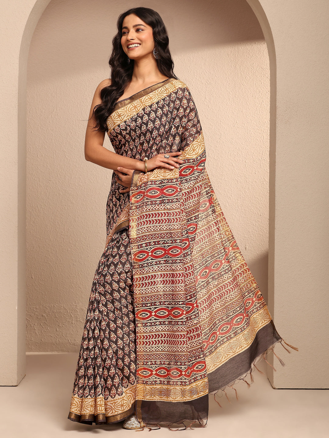  Black Printed Cotton Saree With Unstitched Blouse Piece 