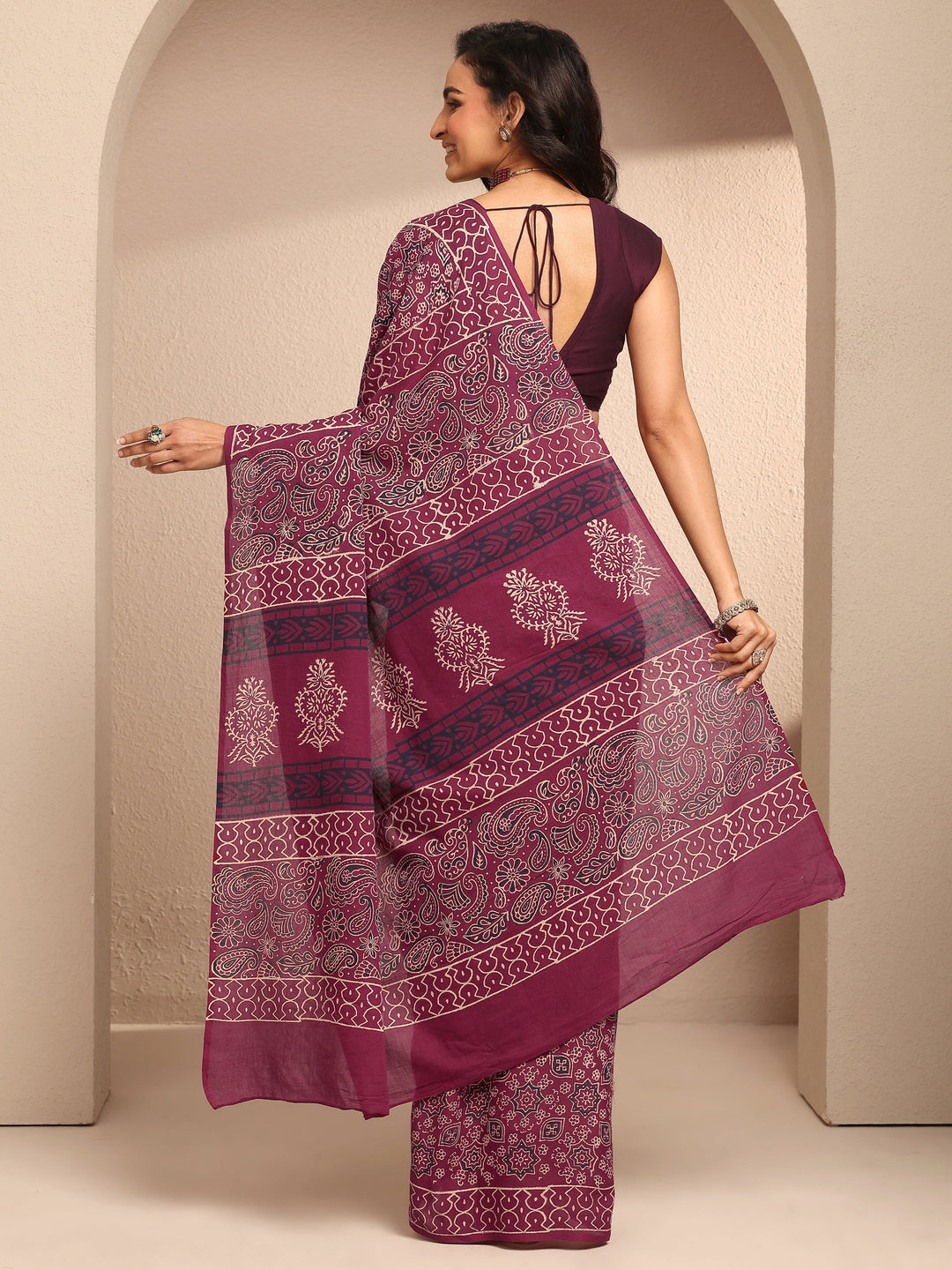  Burgundy Printed Cotton Saree With Unstitched Blouse Piece 