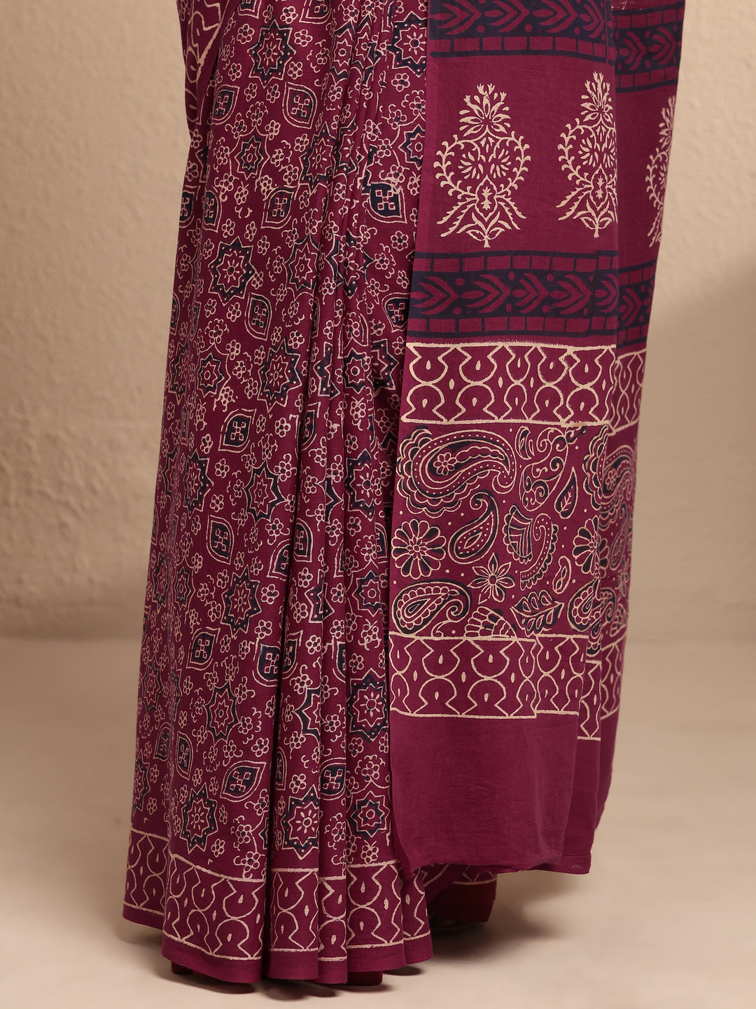  Burgundy Printed Cotton Saree With Unstitched Blouse Piece 