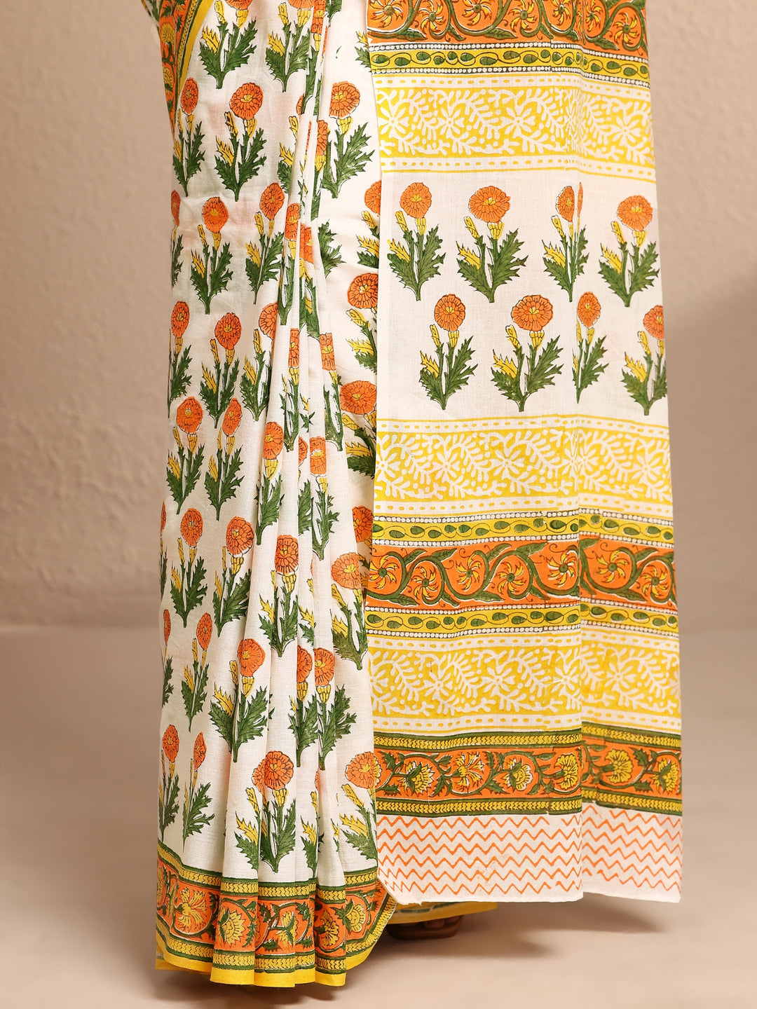  White Printed Cotton Saree With Unstitched Blouse Piece 