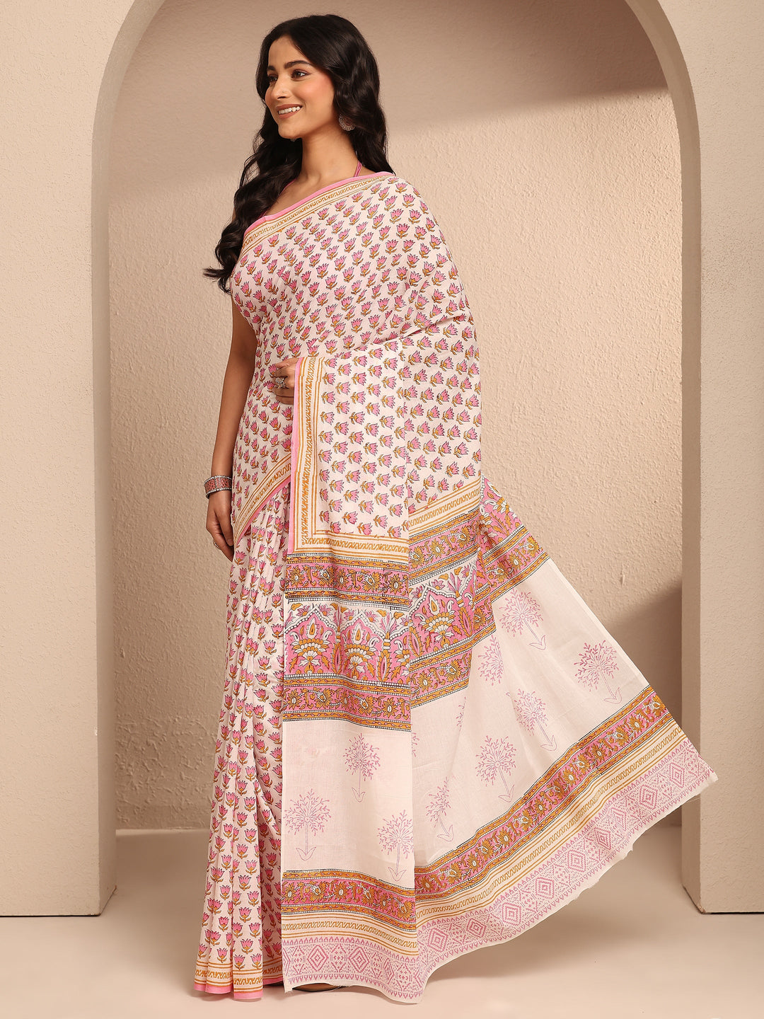  White Printed Cotton Saree With Unstitched Blouse Piece 
