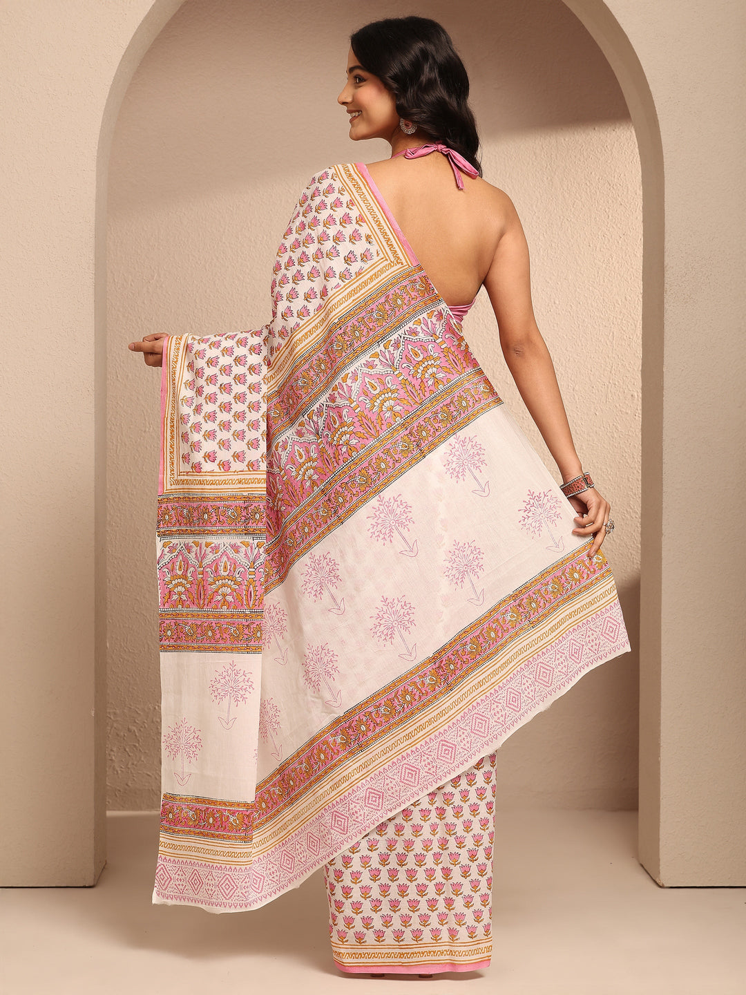  White Printed Cotton Saree With Unstitched Blouse Piece 