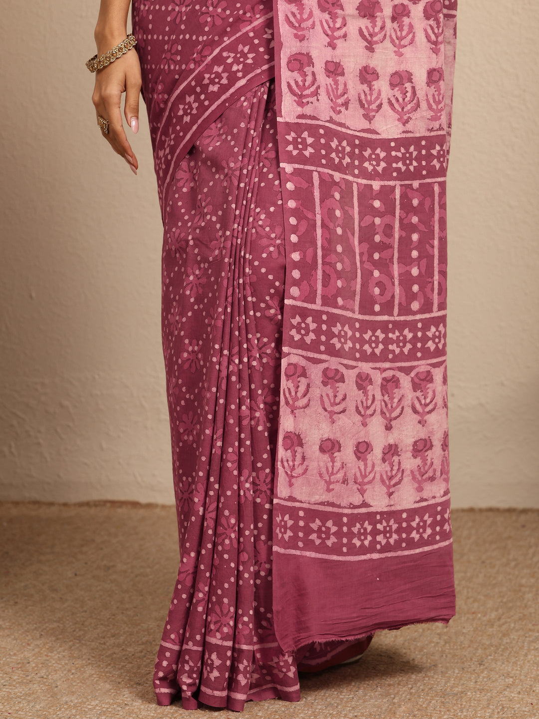  Mauve Ikat Printed Cotton Saree With Unstitched Blouse Piece 