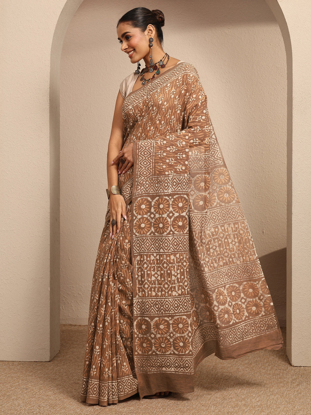  Tan Block Printed Cotton Saree With Unstitched Blouse Piece 