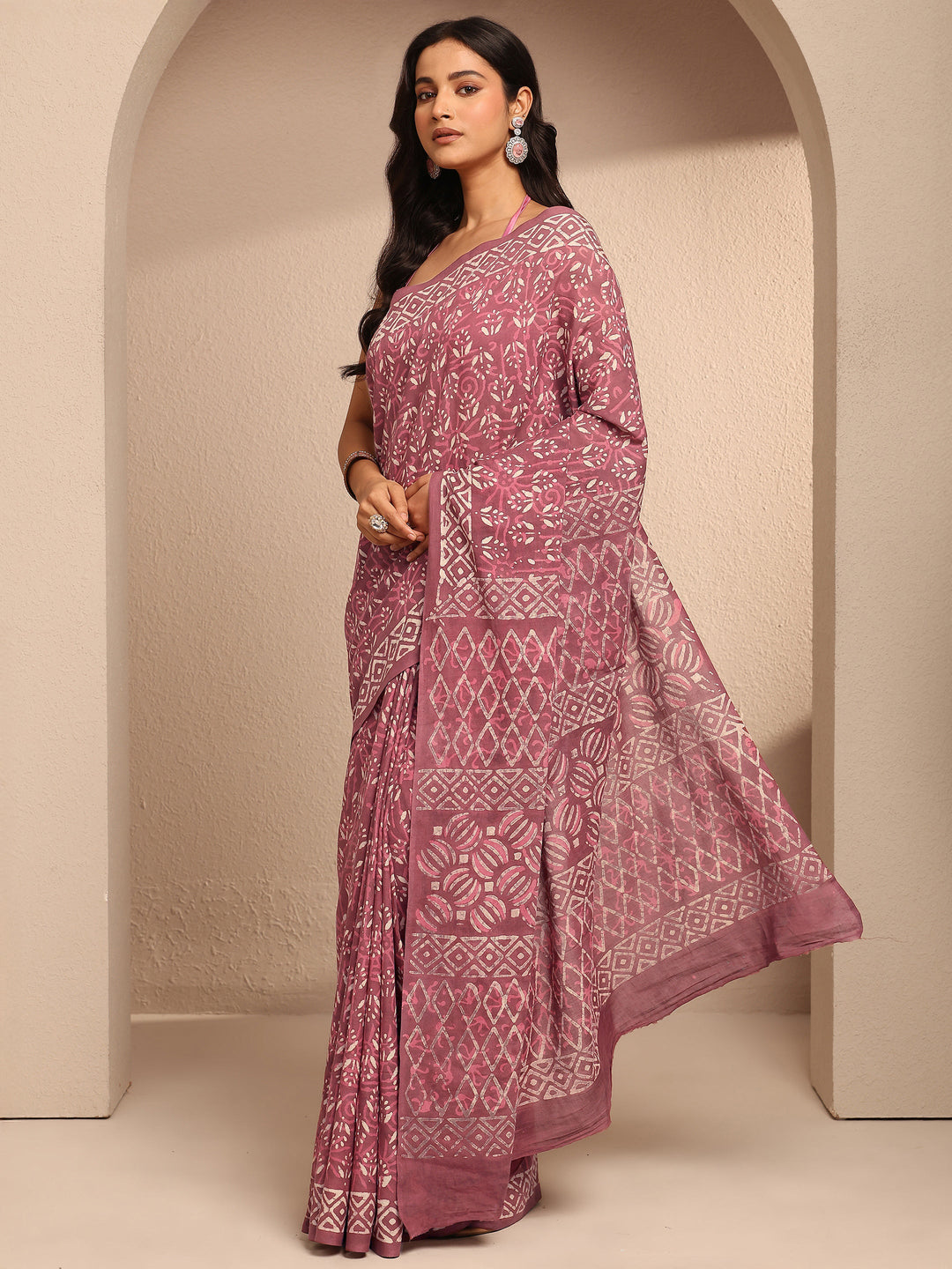  Burgundy Printed Cotton Saree With Unstitched Blouse Piece 