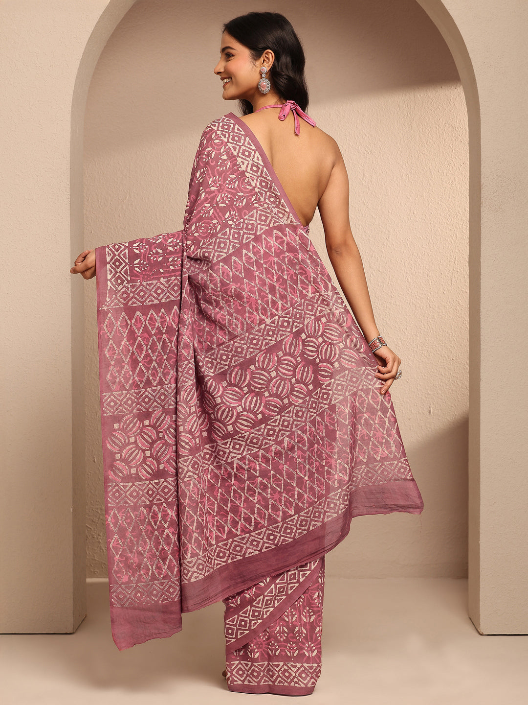  Burgundy Printed Cotton Saree With Unstitched Blouse Piece 