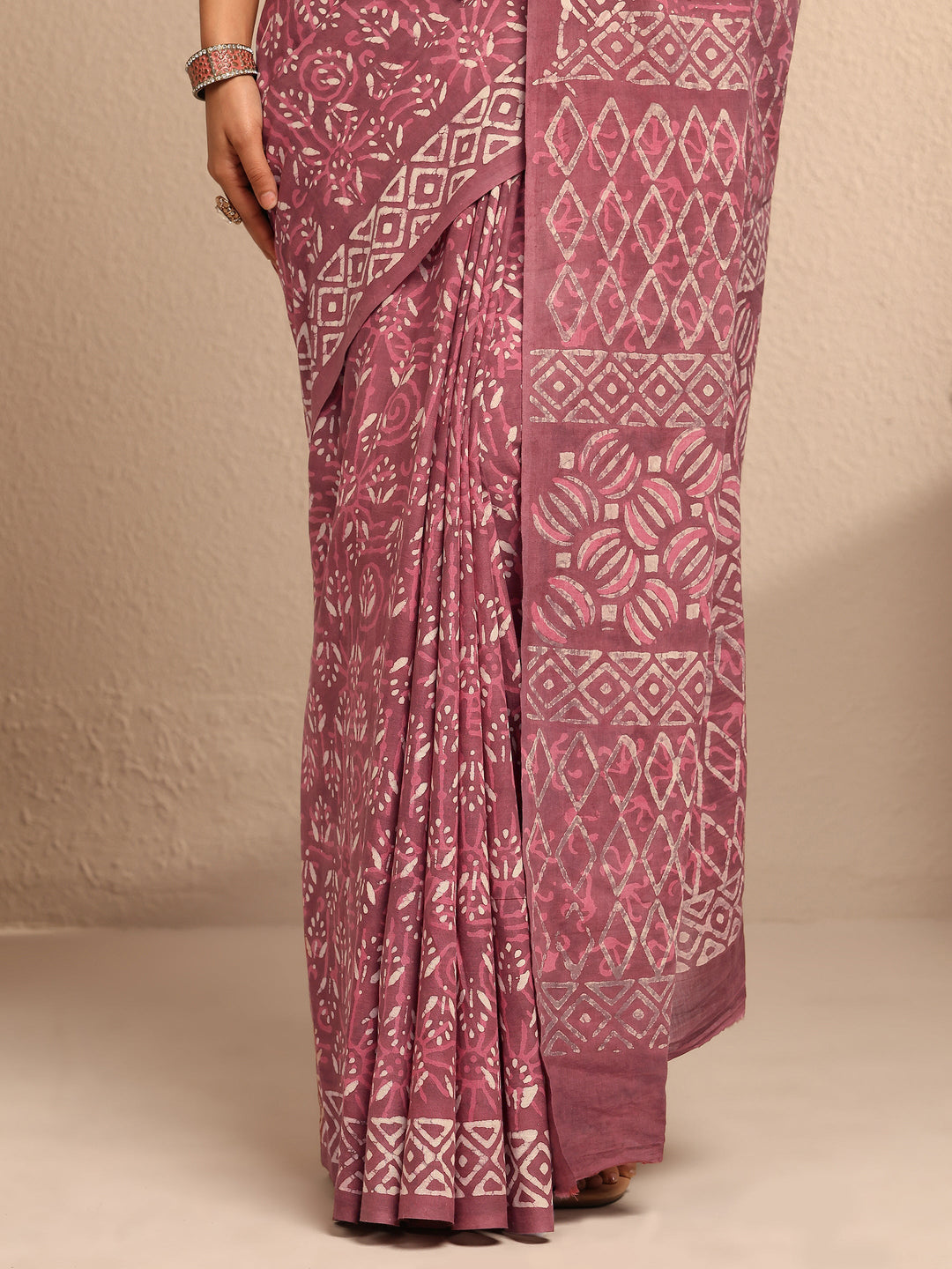  Burgundy Printed Cotton Saree With Unstitched Blouse Piece 
