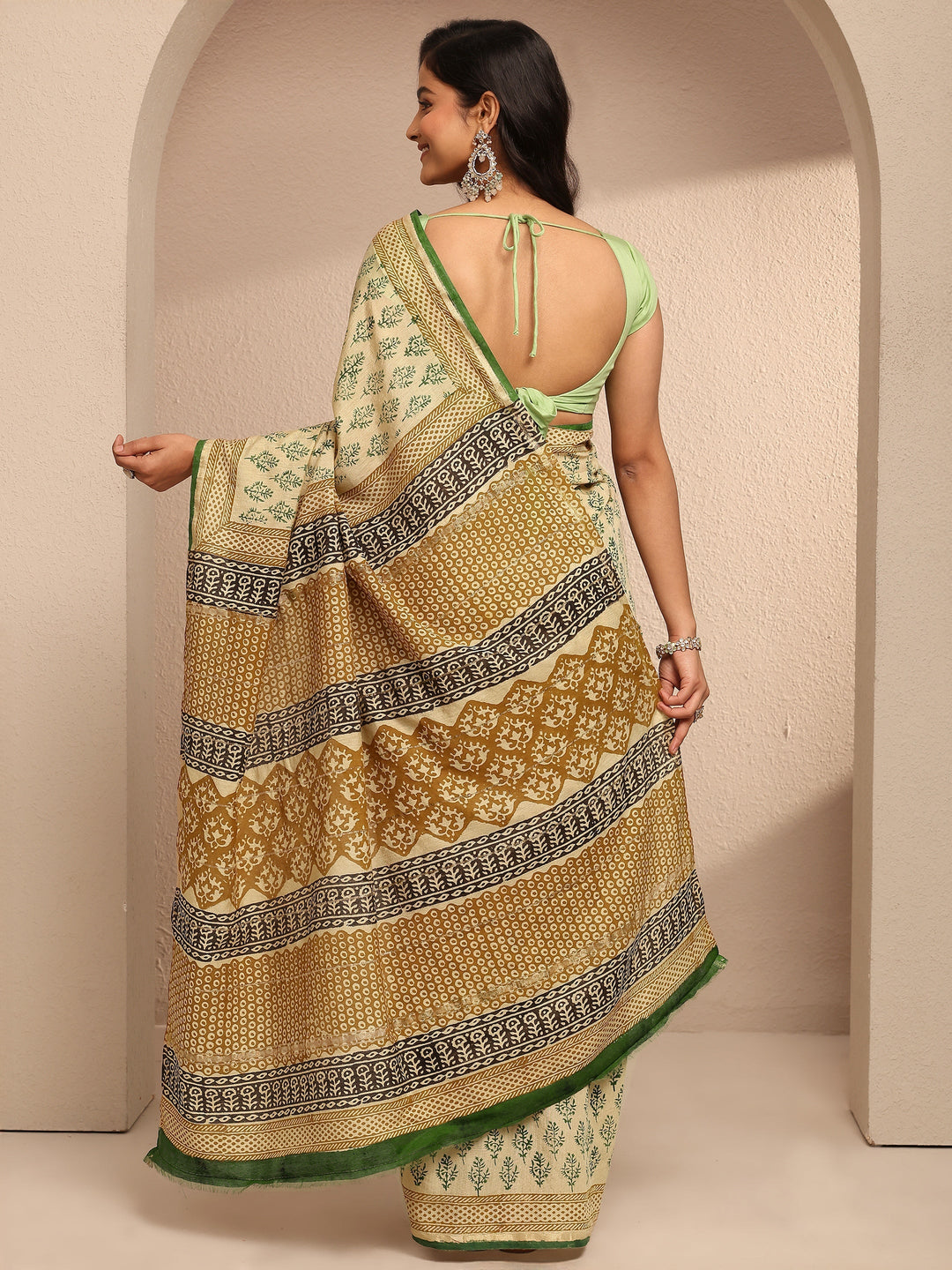  Khaki Printed Cotton Saree With Unstitched Blouse Piece 