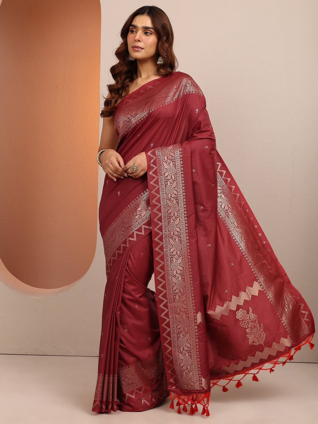  Red Woven Design Banarsi Silk Blend Saree With Unstitched Blouse Piece 
