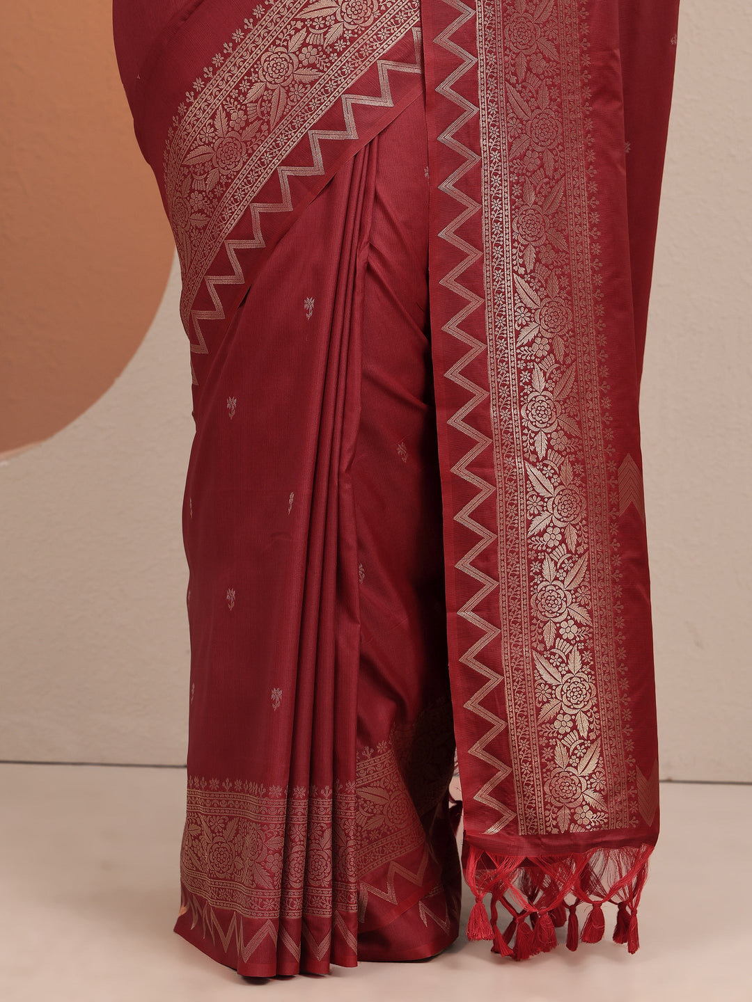  Red Woven Design Banarsi Silk Blend Saree With Unstitched Blouse Piece 