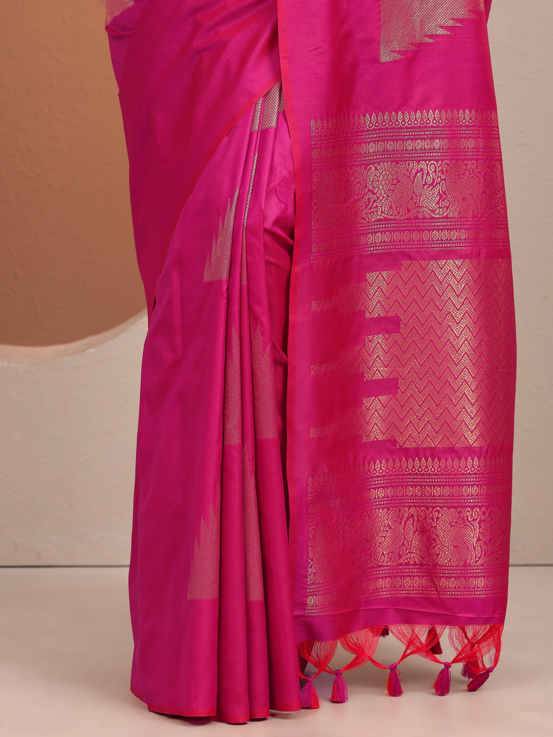  Pink Solid Silk Blend Saree With Unstitched Blouse Piece 