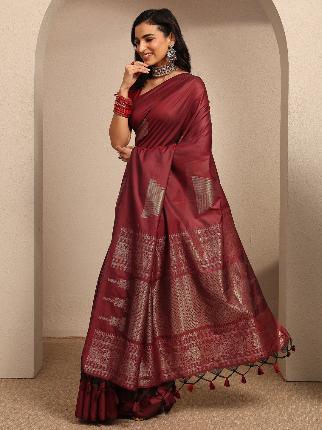  Maroon Solid Silk Blend Saree With Unstitched Blouse Piece 