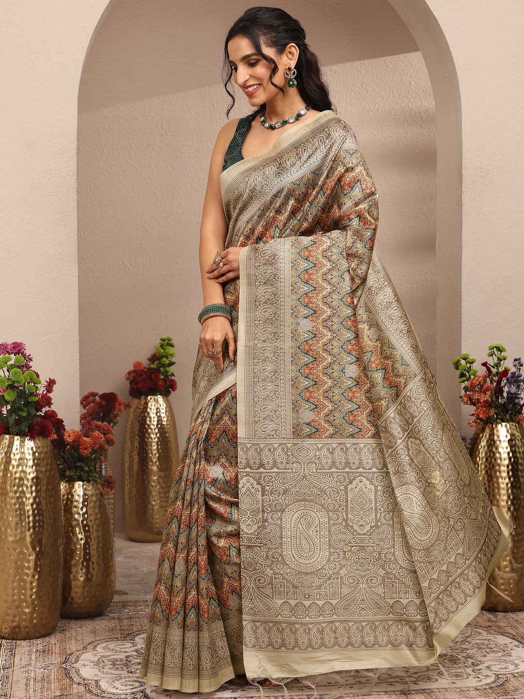  Multi Printed Silk Blend Saree With Unstitched Blouse Piece 