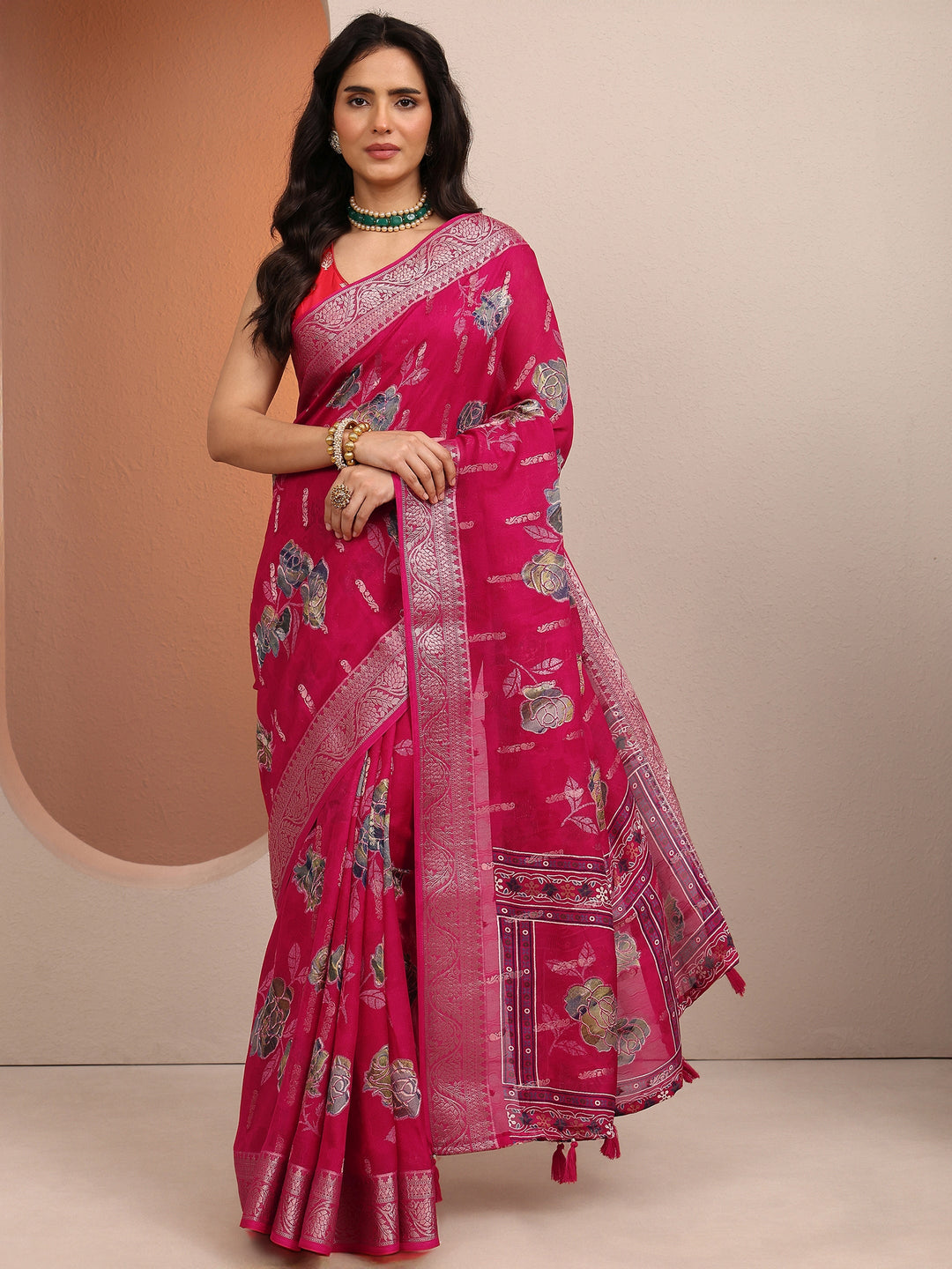 Pink Printed Silk Blend Saree With Unstitched Blouse Piece