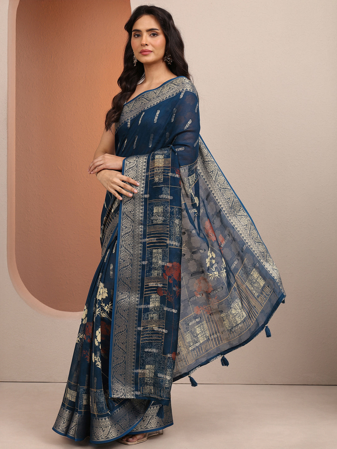 Blue Printed Silk Blend Saree With Unstitched Blouse Piece