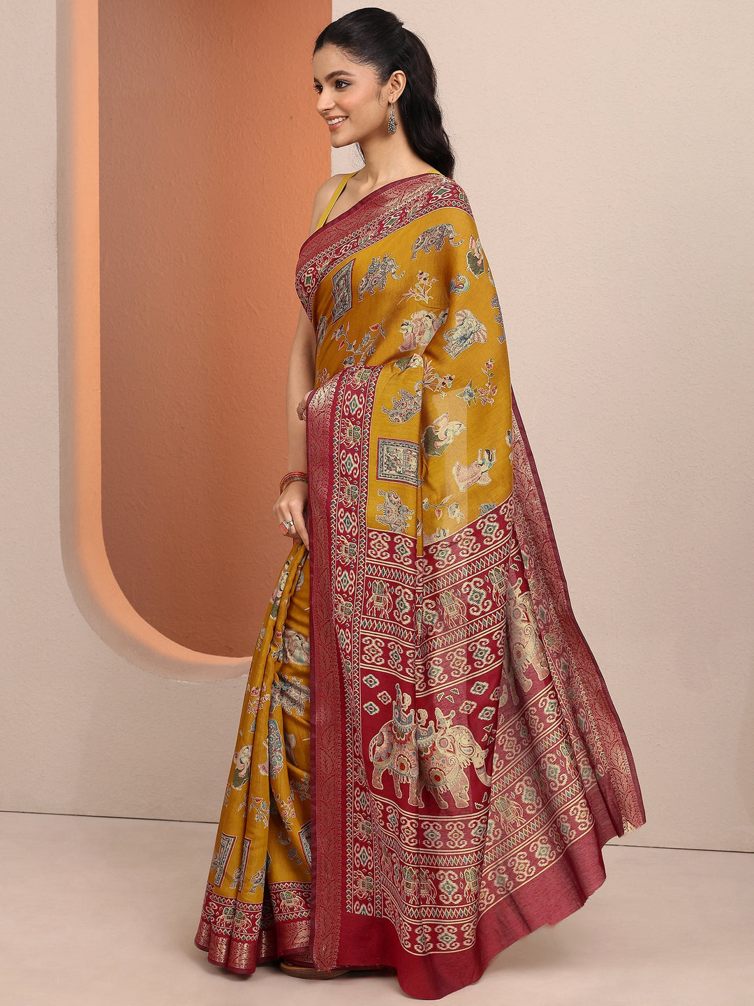  Mustard Printed Silk Blend Saree With Unstitched Blouse Piece 