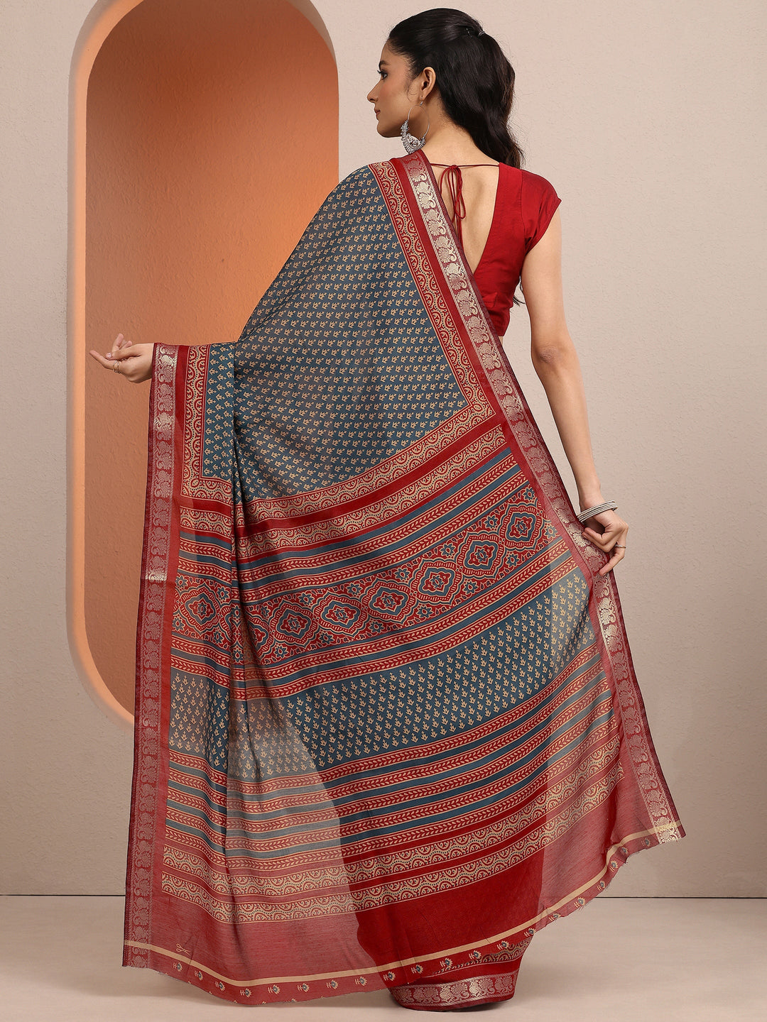  Blue Printed Silk Blend Saree With Unstitched Blouse Piece 