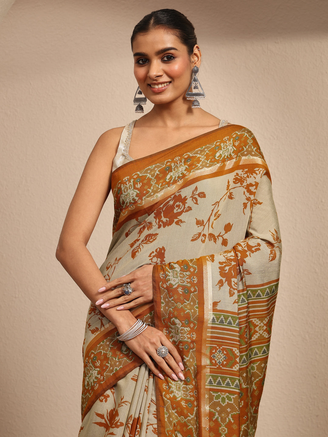  Beige Printed Silk Blend Saree With Unstitched Blouse Piece 