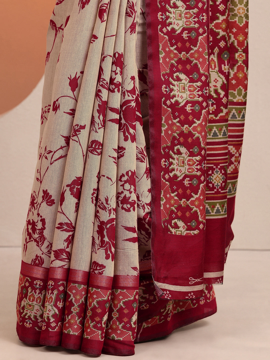  Beige Printed Silk Blend Saree With Unstitched Blouse Piece 