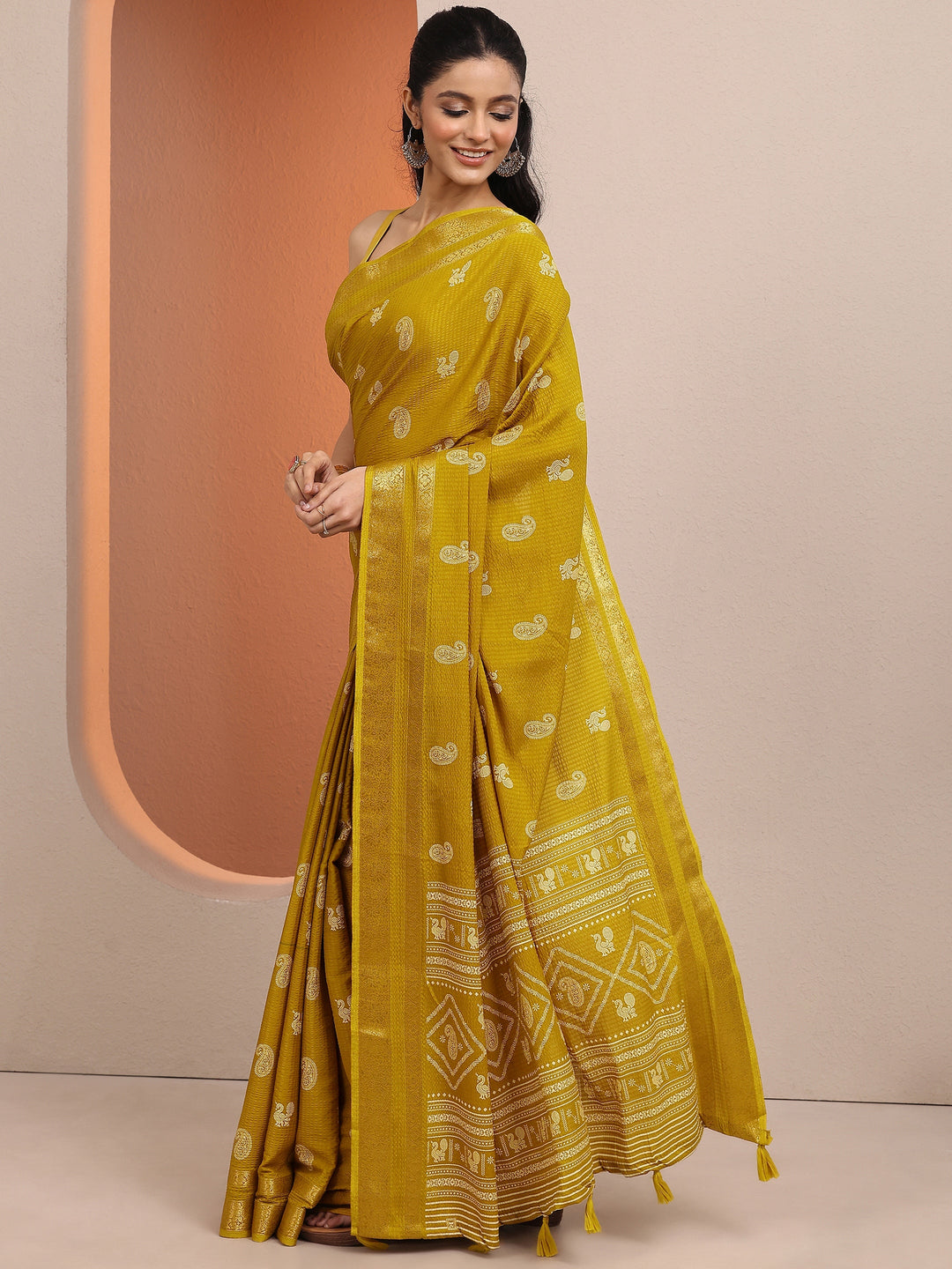  Mustard Paisley Printed Silk Blend Saree With Unstitched Blouse Piece 