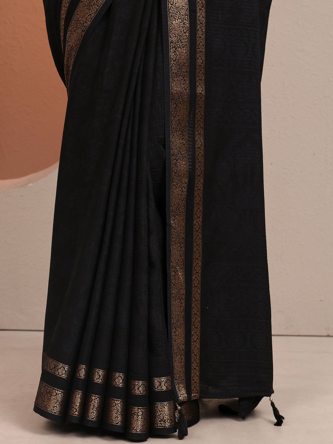  Black Printed Silk Blend Saree With Unstitched Blouse Piece 