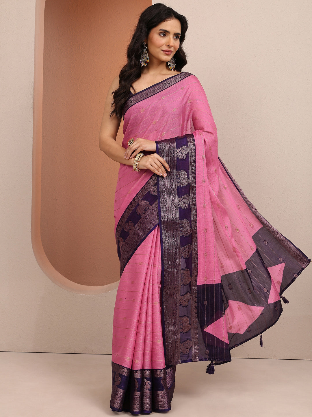Pink Woven Design Banarsi Silk Blend Saree With Unstitched Blouse Piece