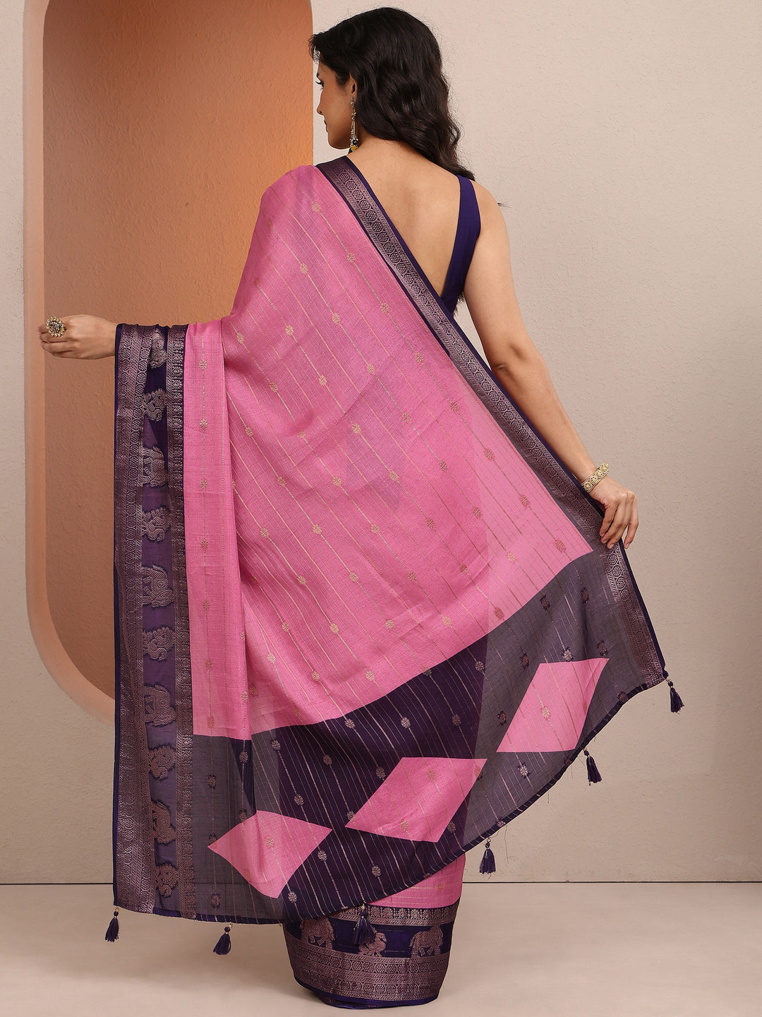 Pink Woven Design Banarsi Silk Blend Saree With Unstitched Blouse Piece 