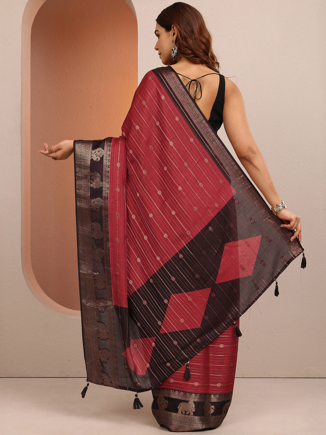  Red Woven Design Banarsi Silk Blend Saree With Unstitched Blouse Piece 