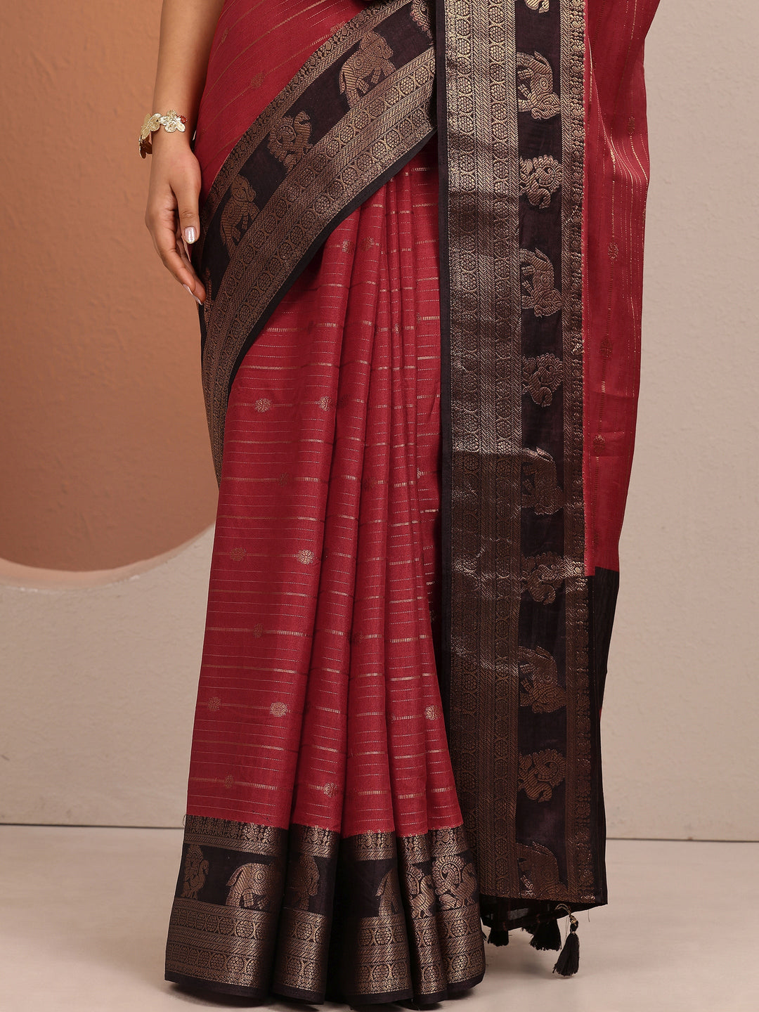 Red Woven Design Banarsi Silk Blend Saree With Unstitched Blouse Piece 