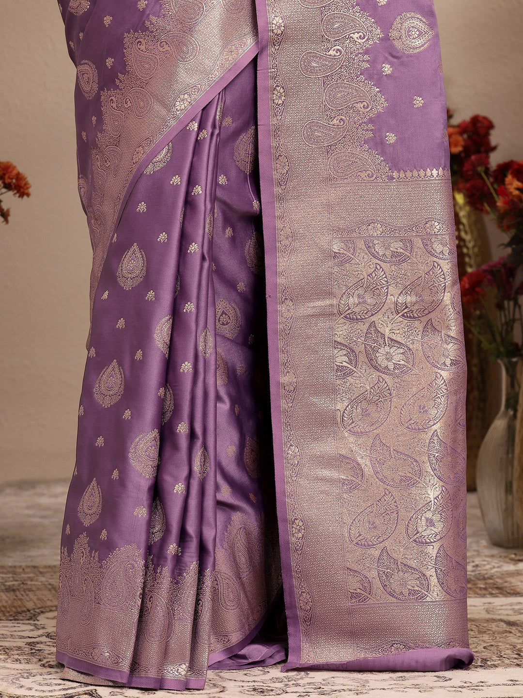  Purple Woven Design Banarsi Silk Blend Saree With Unstitched Blouse Piece 