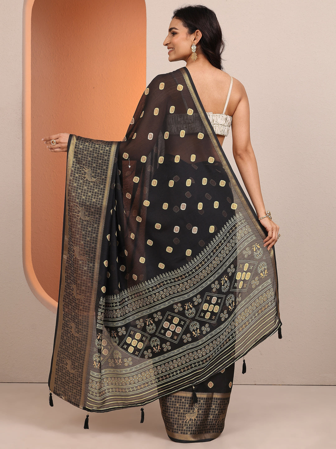  Black Printed Silk Blend Saree With Unstitched Blouse Piece 