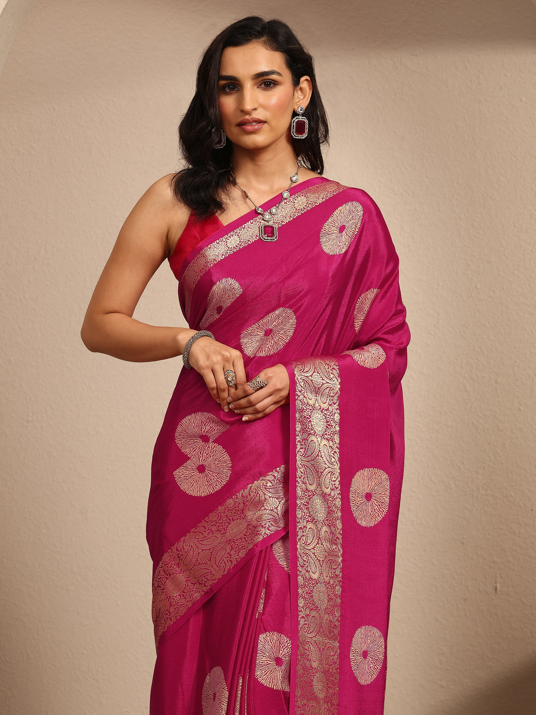  Pink Geometric Printed Silk Blend Saree With Unstitched Blouse Piece 