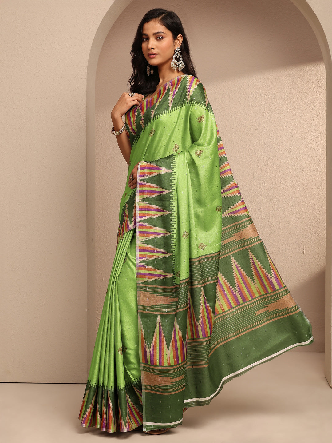  Green Ikat Printed Silk Blend Saree With Unstitched Blouse Piece 
