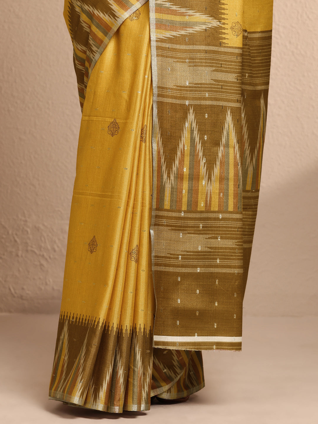  Mustard Ikat Printed Silk Blend Saree With Unstitched Blouse Piece 
