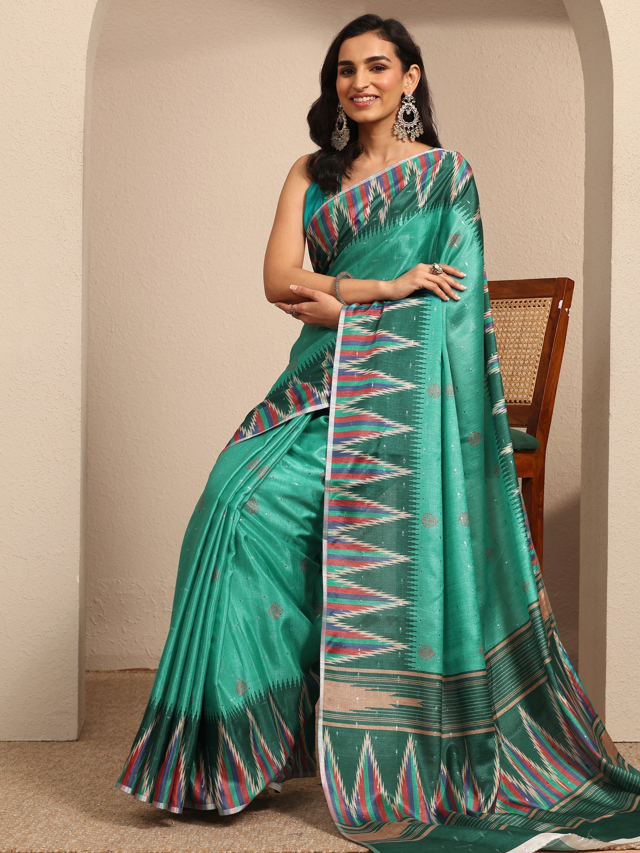 libas Green Printed Silk Blend Saree With Unstitched Blouse Piece-picture-62