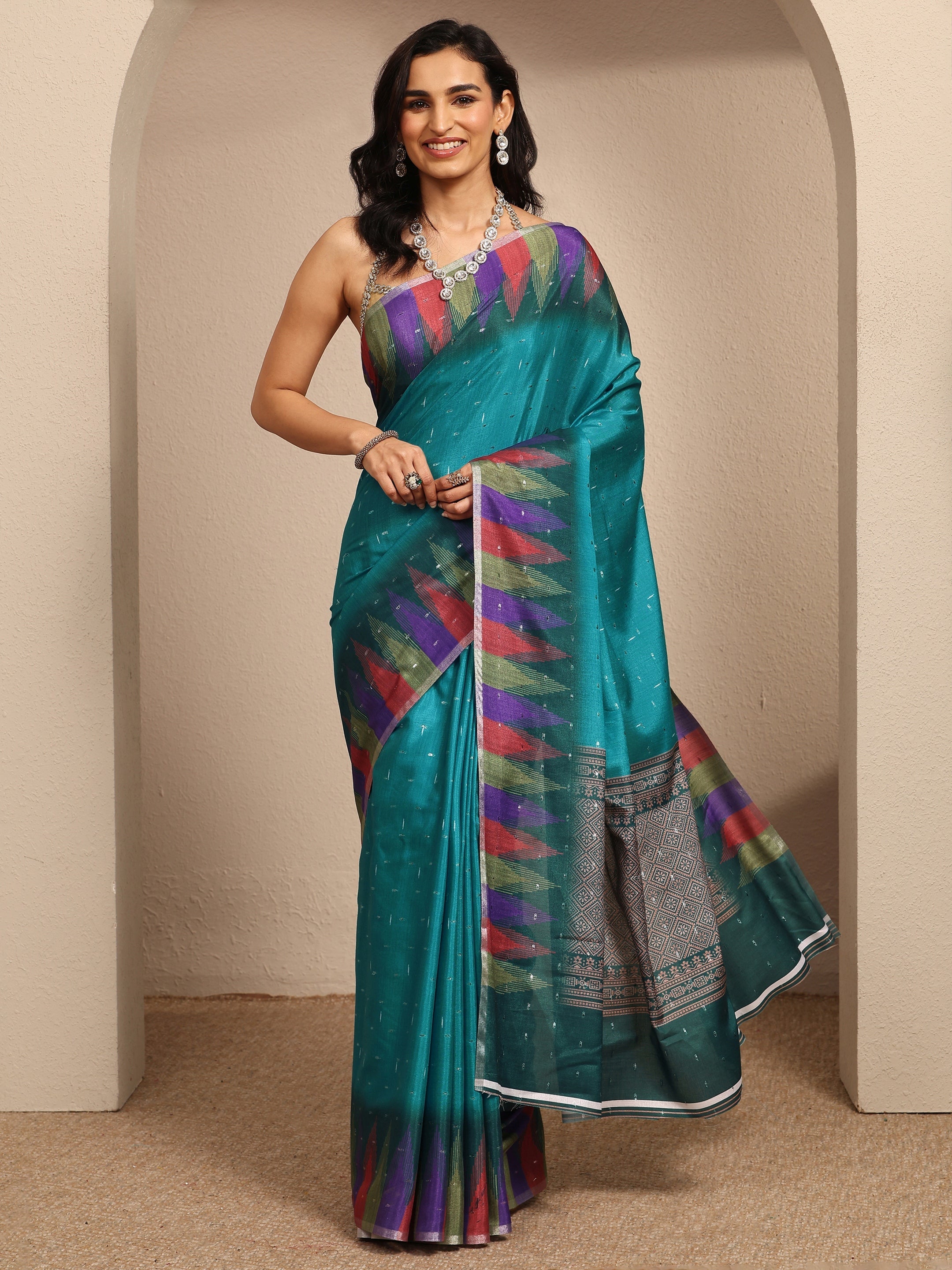 libas Blue Woven Design Silk Blend Saree With Unstitched Blouse Piece-picture-17