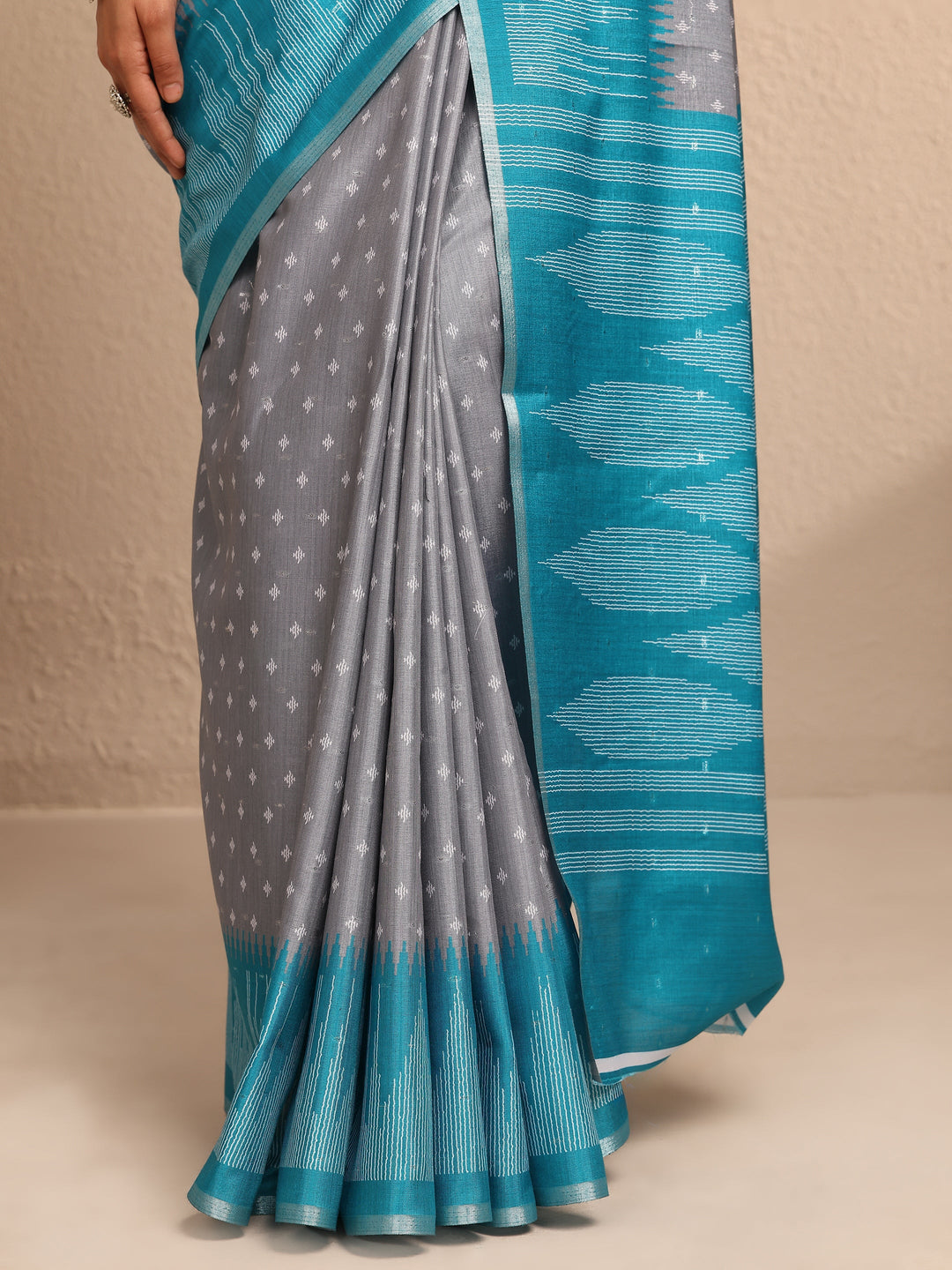  Grey Ikat Woven Design Silk Blend Saree With Unstitched Blouse Piece 