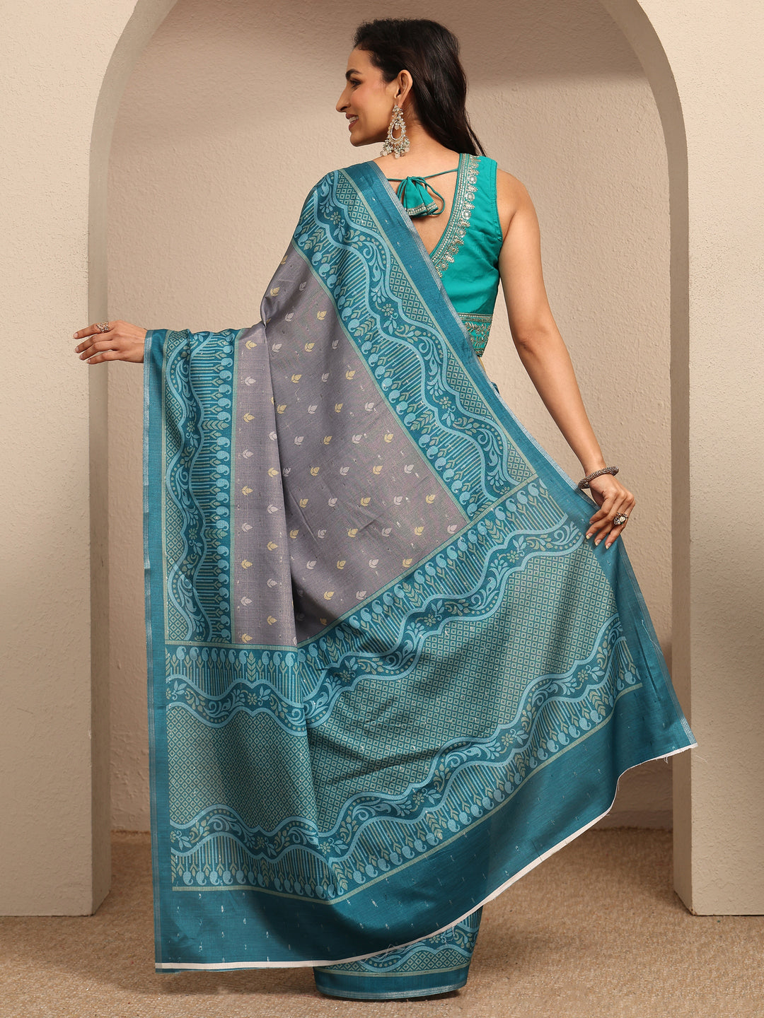  Grey Ikat Printed Silk Blend Saree With Unstitched Blouse Piece 