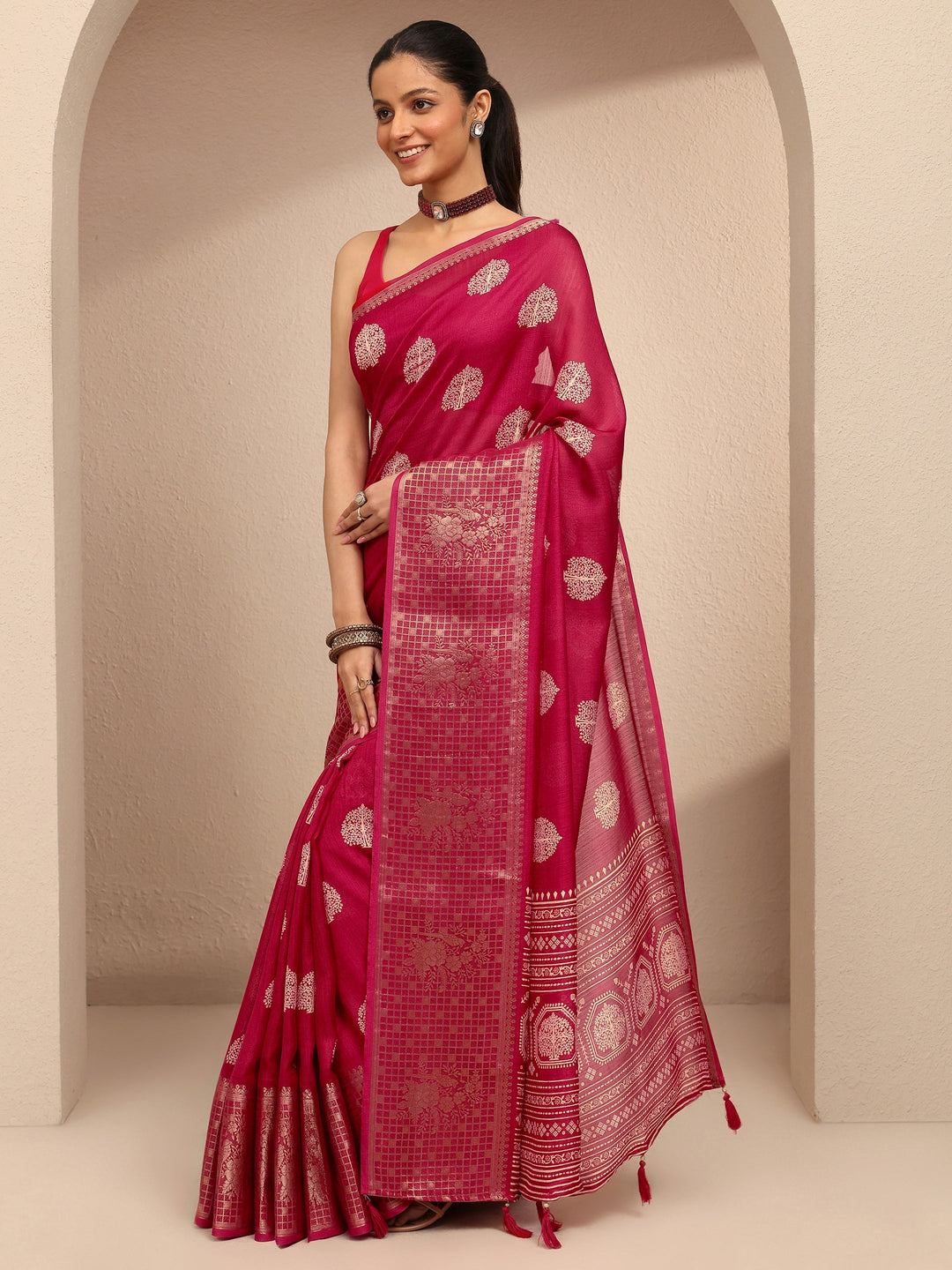  Red Printed Silk Blend Saree With Unstitched Blouse Piece 