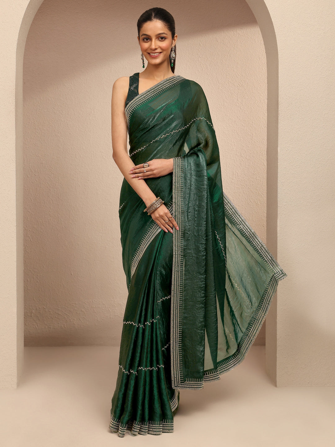  Green Embellished Silk Blend Saree With Unstitched Blouse Piece 