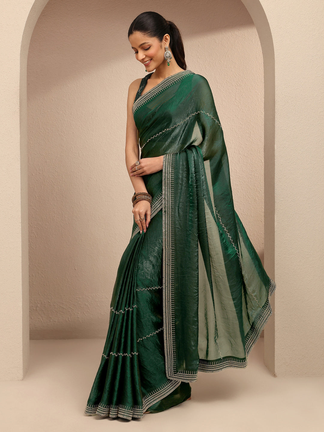  Green Embellished Silk Blend Saree With Unstitched Blouse Piece 