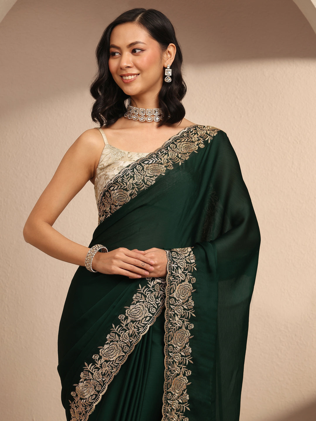  Green Embroidered Silk Blend Saree With Unstitched Blouse Piece 