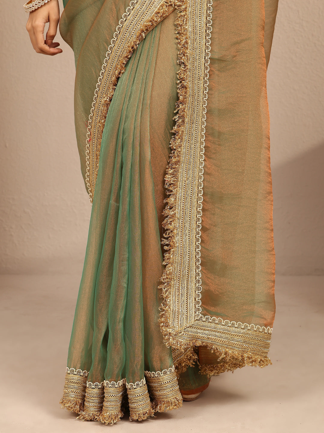  Green Solid Silk Blend Saree With Unstitched Blouse Piece 