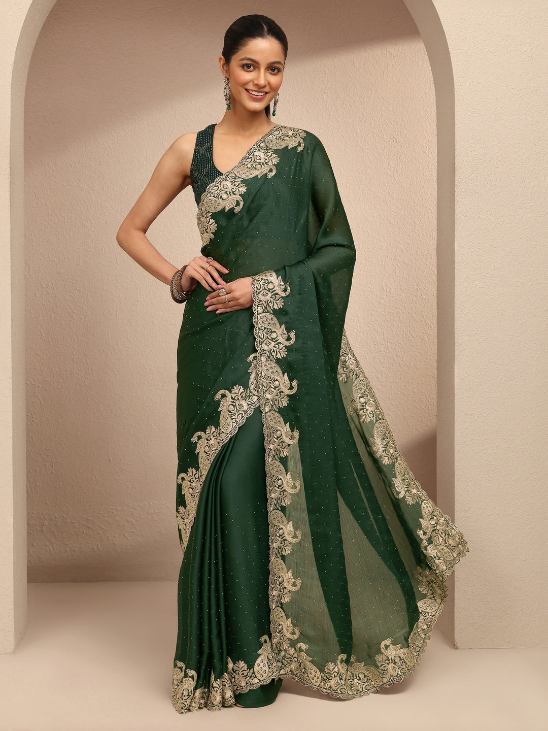  Green Embellished Silk Blend Saree With Unstitched Blouse Piece 