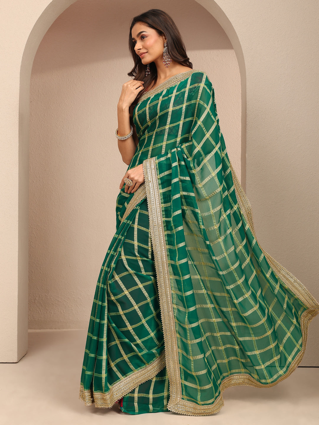  Green Geometric Woven Design Silk Blend Saree With Unstitched Blouse Piece 
