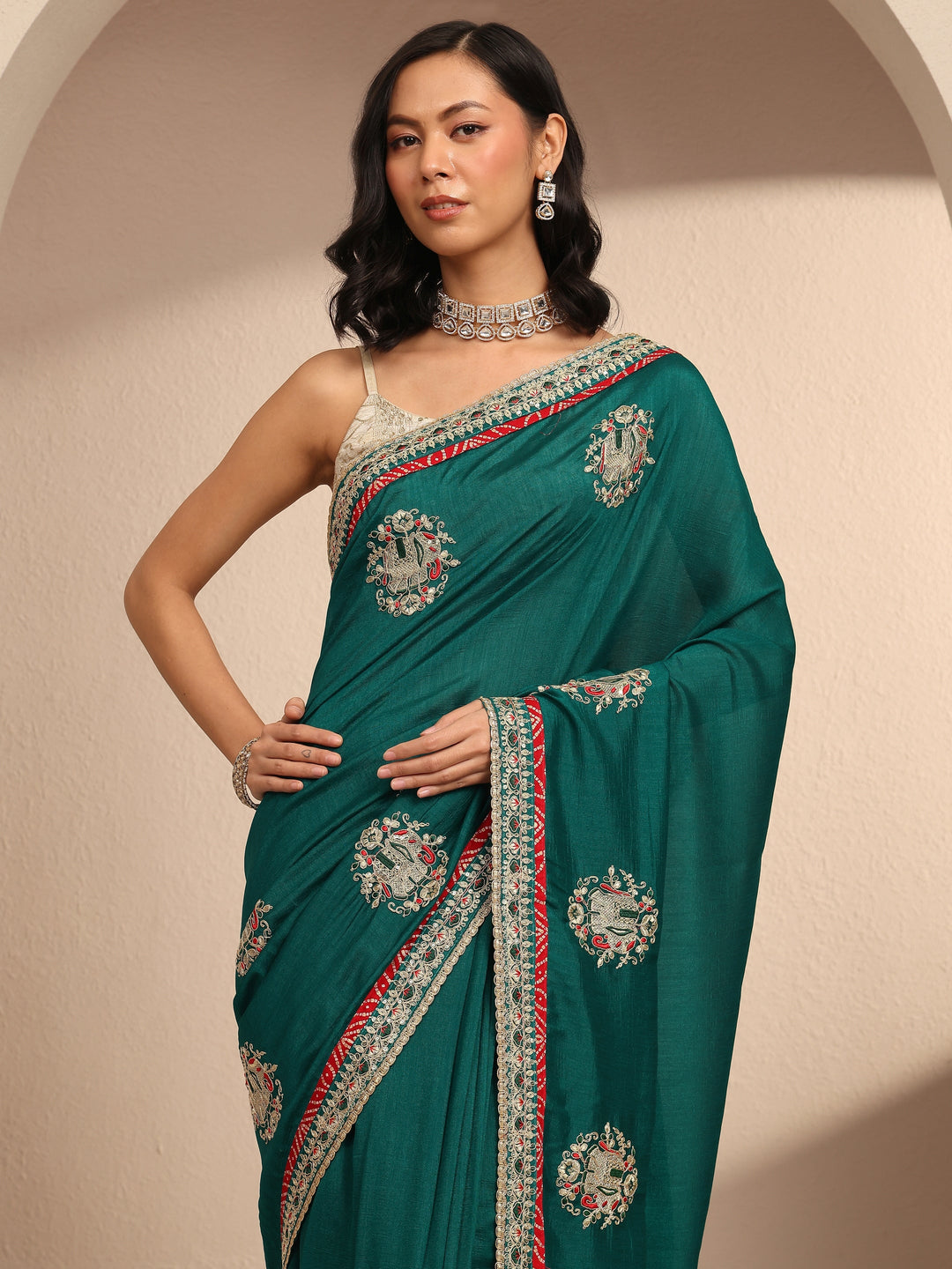  Green Embroidered Silk Blend Saree With Unstitched Blouse Piece 
