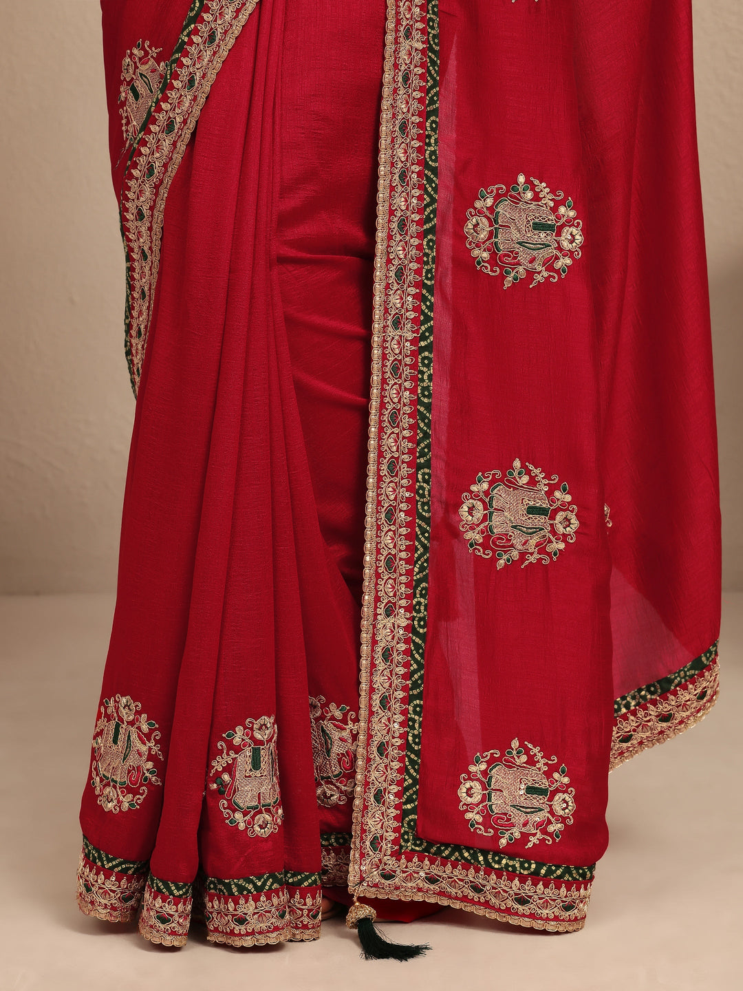 Red Embroidered Silk Blend Saree With Unstitched Blouse Piece 