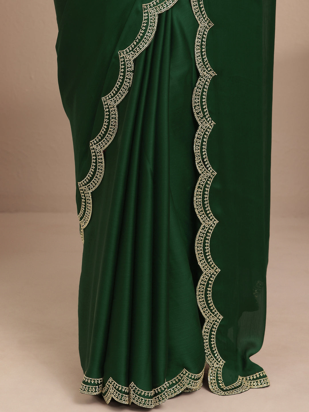  Green Solid Silk Blend Saree With Unstitched Blouse Piece 