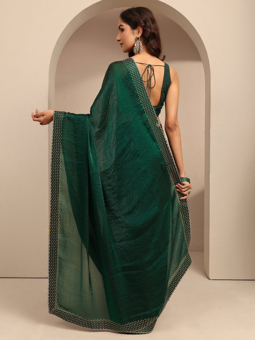  Green Solid Silk Blend Saree With Unstitched Blouse Piece 