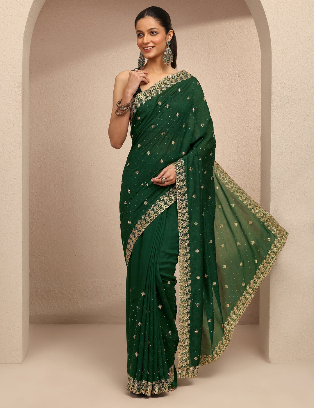  Green Embroidered Silk Blend Saree With Unstitched Blouse Piece 